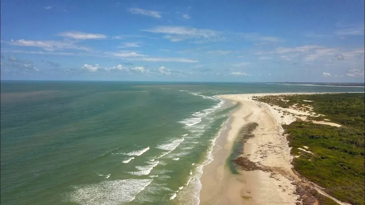 Praia da Marieta con franja de arena y mar abierto
